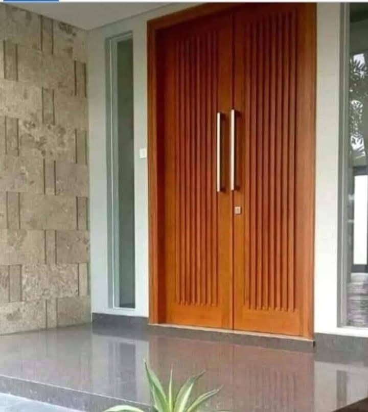 Pintu ganda alur vertikal